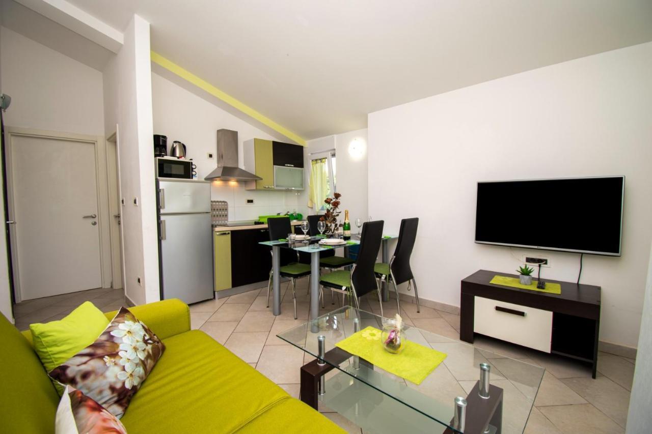 Apartments With Pool In Pula,Croatia Εξωτερικό φωτογραφία